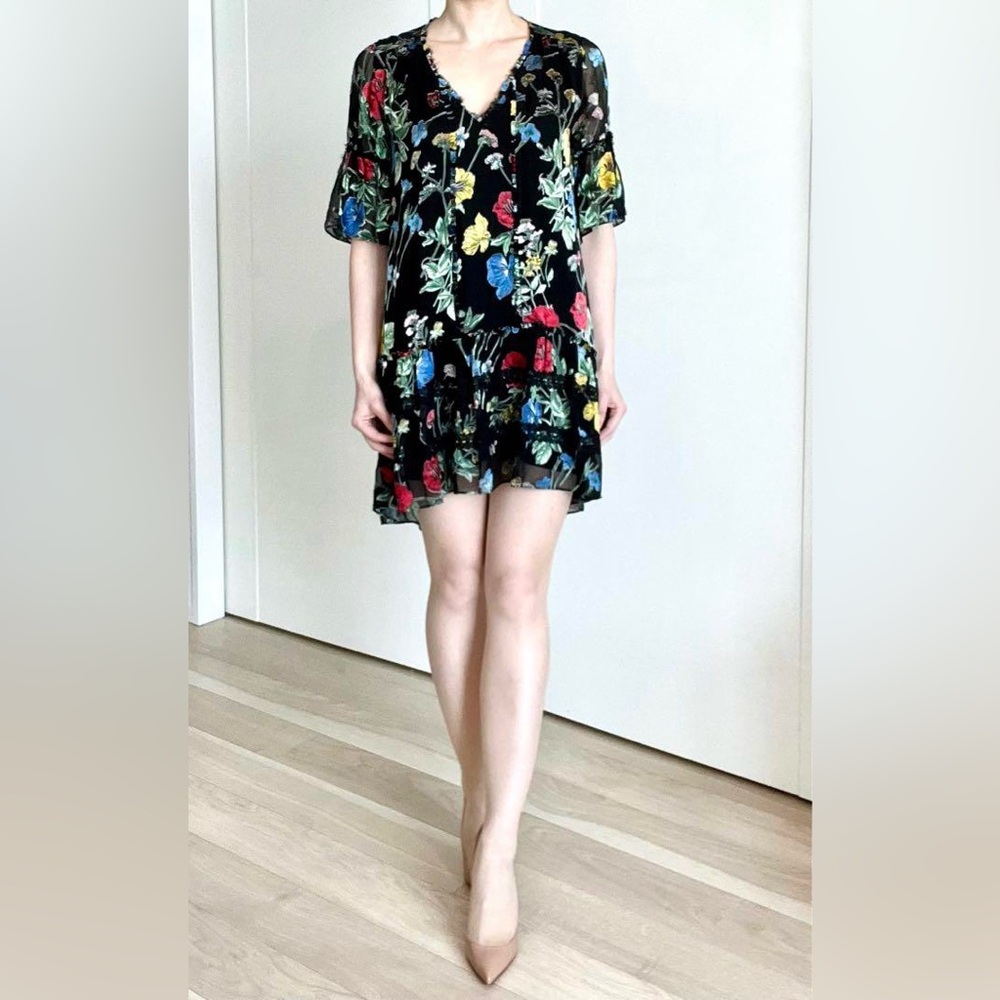 BNWT ALICE + OLIVIA Pauline Silk Floral-Print Ruffle Mini Dress Size Small